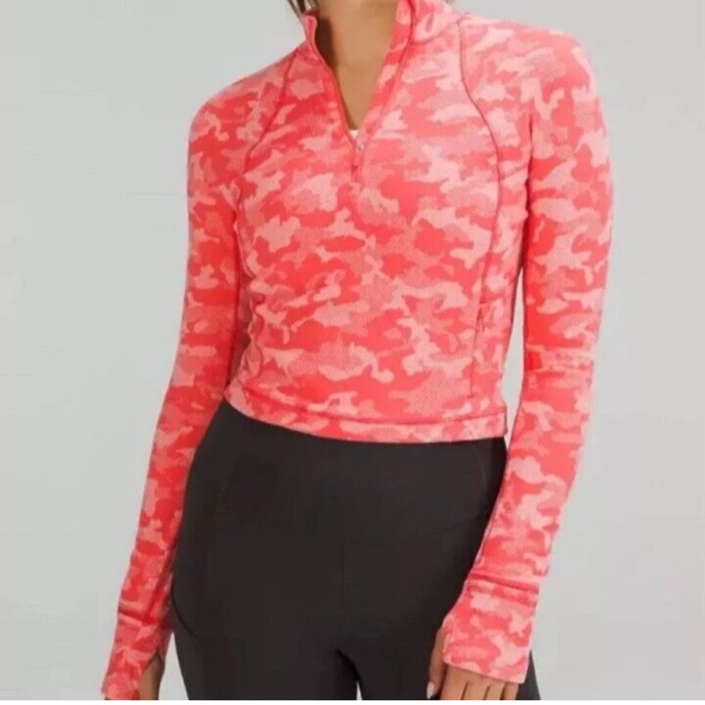 Lululemon Crop Half Zip Sweater, size 8 but fists like 4